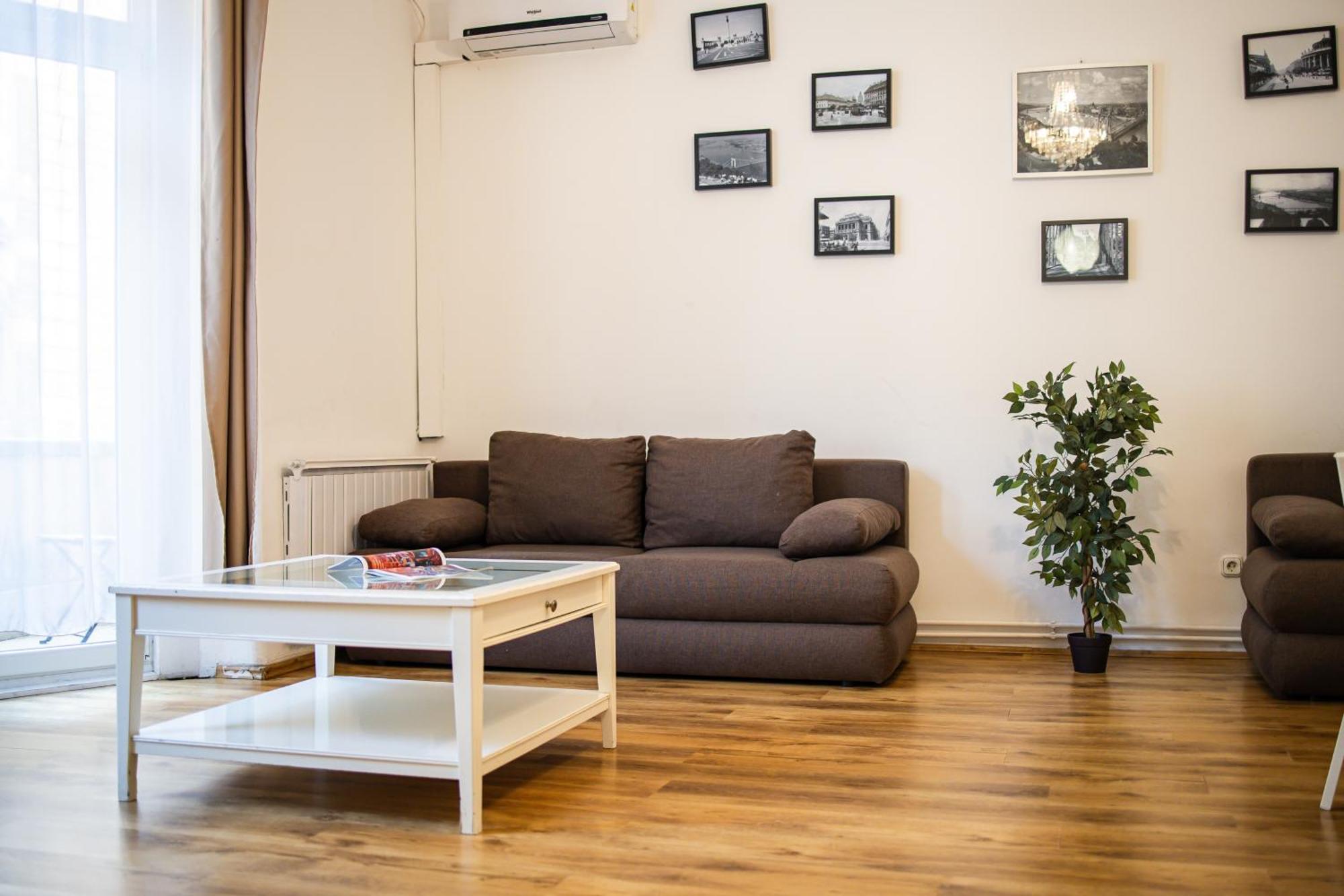 Real Apartments Lovag ブダペスト エクステリア 写真