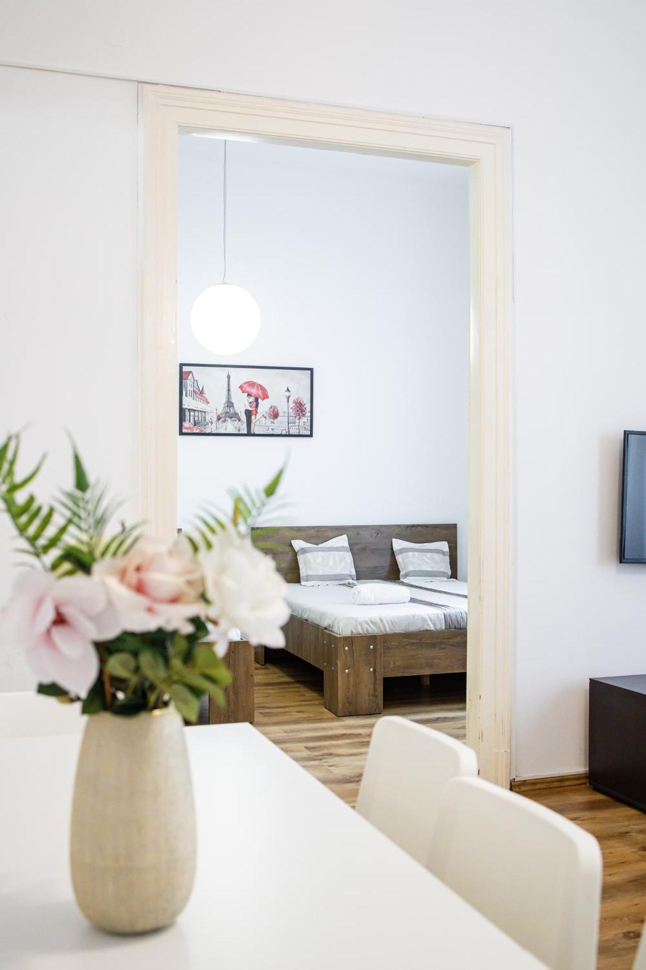 Real Apartments Lovag ブダペスト エクステリア 写真