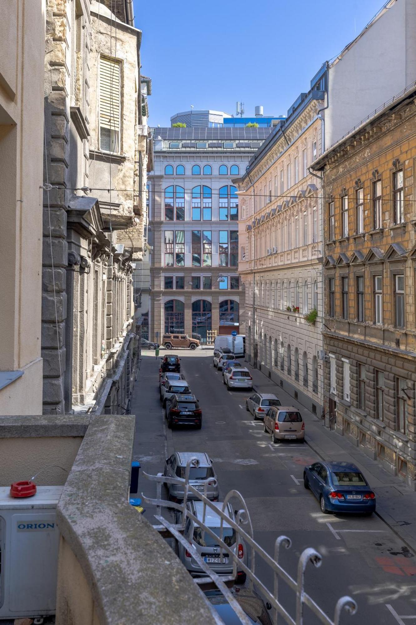 Real Apartments Lovag ブダペスト エクステリア 写真